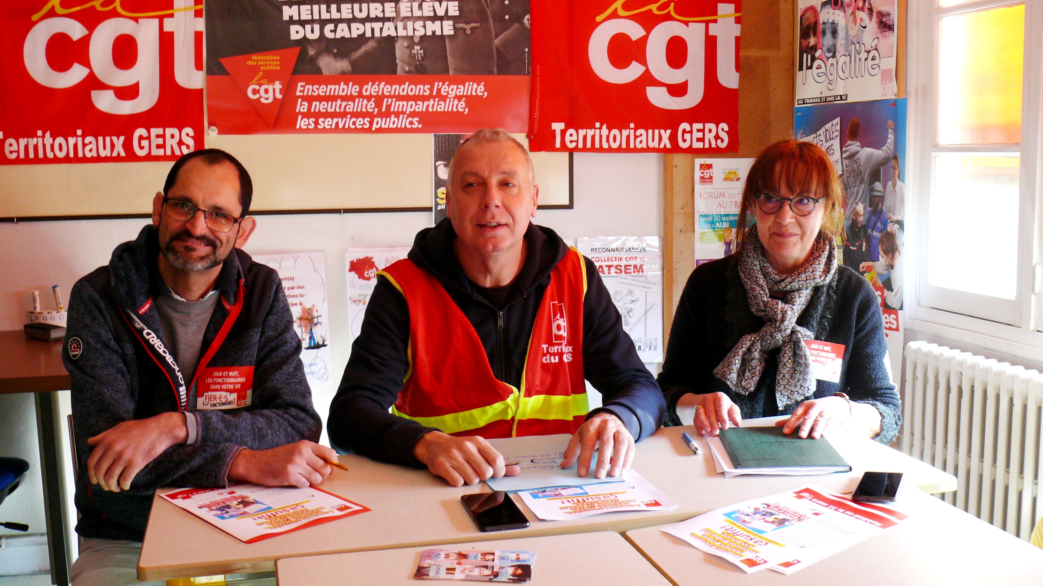 Eric Guichené entouré de Youssef Tessier et Solange Esseul