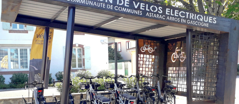 Mai à vélo.