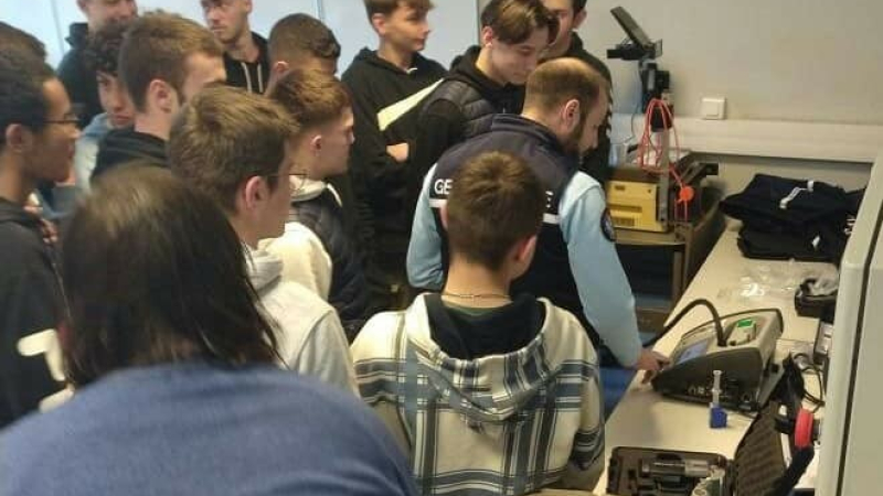 Rencontre lycéens et gendarmerie