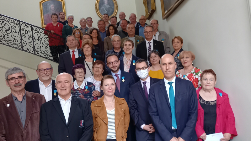 Cérémonie de remise des médailles de bronze