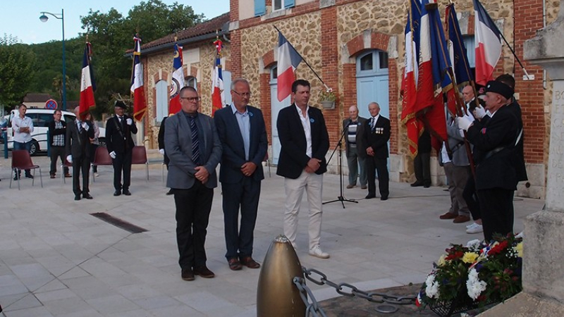 Émouvante cérémonie du 8 mai