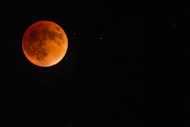 lune rouge.jpg