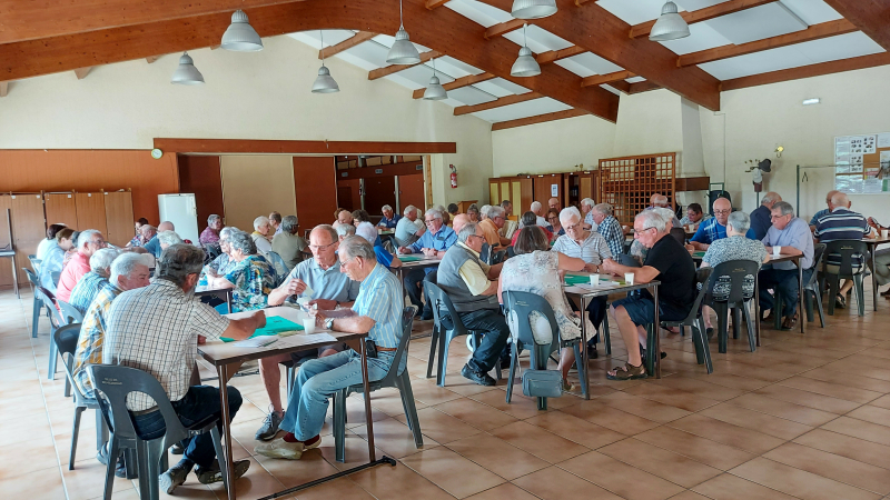 Beau succès pour le tournoi de belote interclubs organisé par le club vicois "Heures d'amitié des aînés"