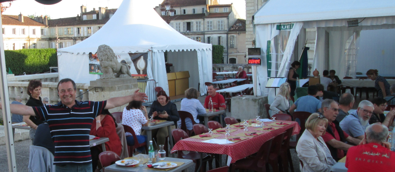 Venez vivre la dolce vita avec le village italien à Vic !