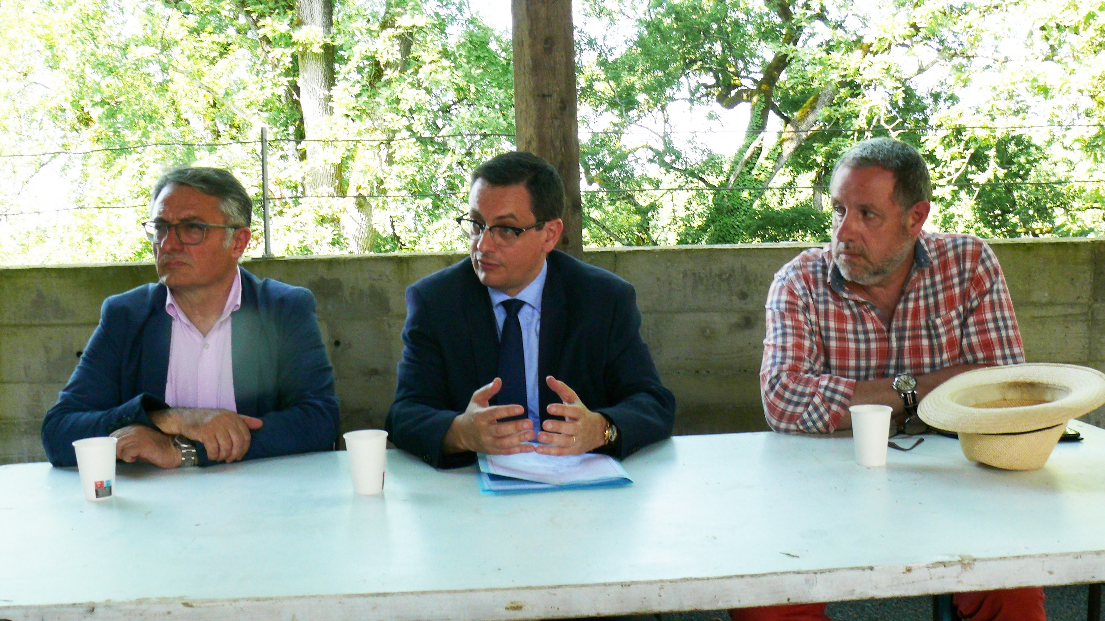 Xavier Brunetière entouré de Michel Baylac et Didier-Pier Florentin
