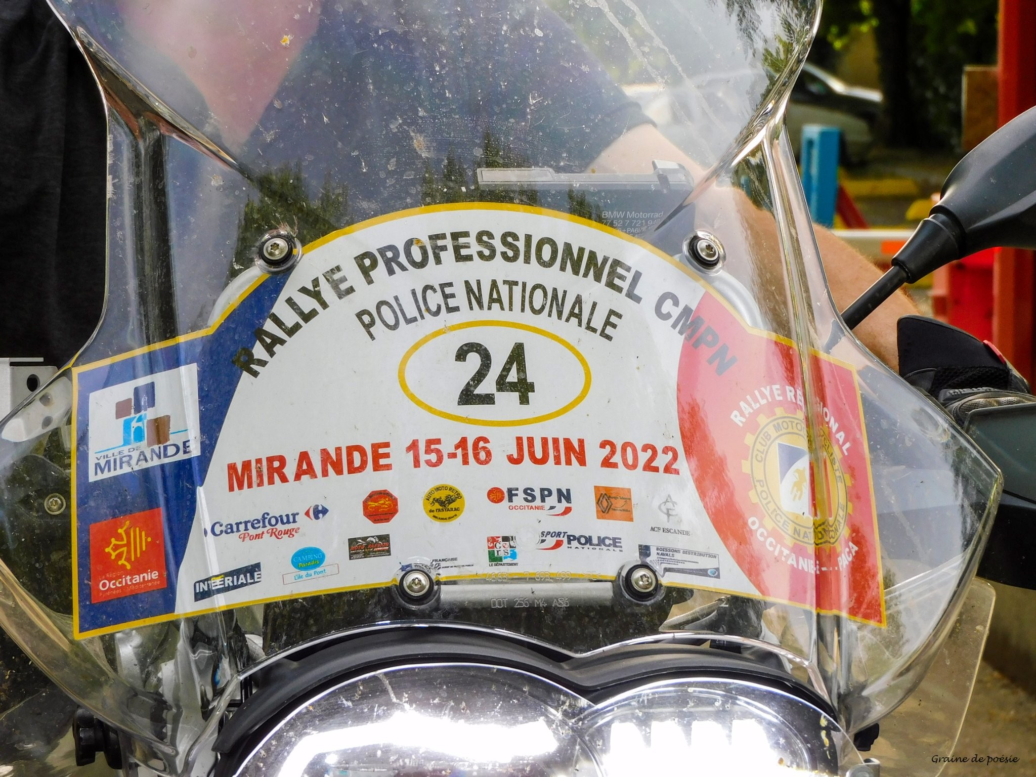 mirande motard police 3.jpg