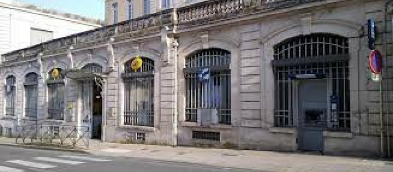Le bureau de La Poste rue Gambetta en travaux