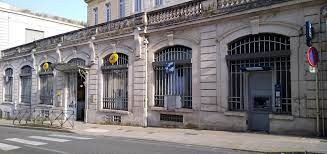 la poste rue gambettaz.jpg