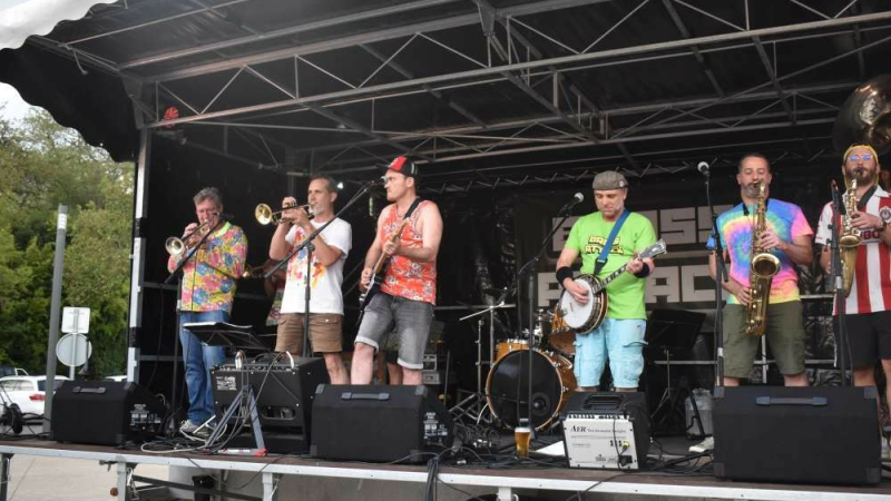 Brass Attack a animé la fête de la musique