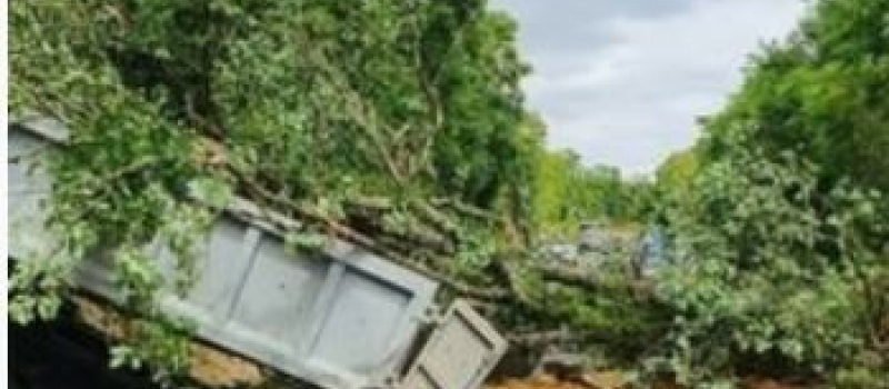 Un poids lourd accidenté bloque la RN124