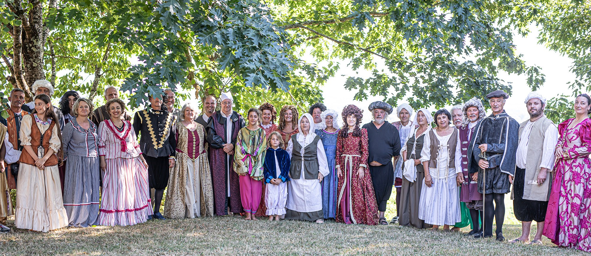 0 Vue d'ensemble des comédiens Autour de Molière à la Tour de Termes 230722.jpg