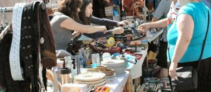 Vide-Greniers, brocantes, marchés aux puces