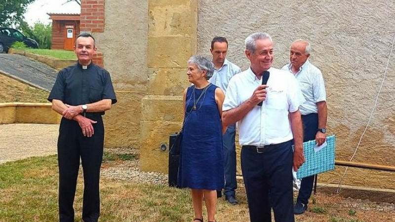 Au revoir au curé Joel Sarniguet