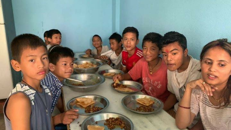 Repas népalais avec Gers Himalaya
