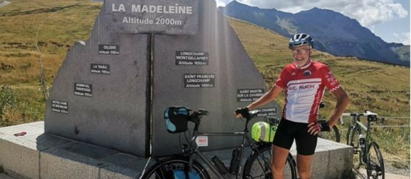 Exploit de Daniel Legars qui effectue le Tour de France en solitaire