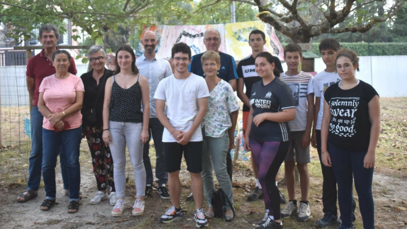 Les ados de l'Eté jeune reçoivent