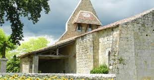 eglise fources.jpg