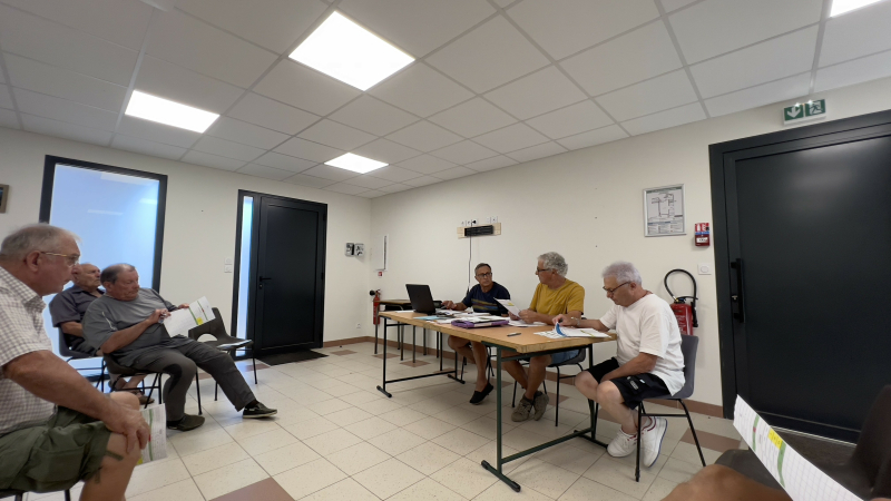 La société de chasse en assemblée