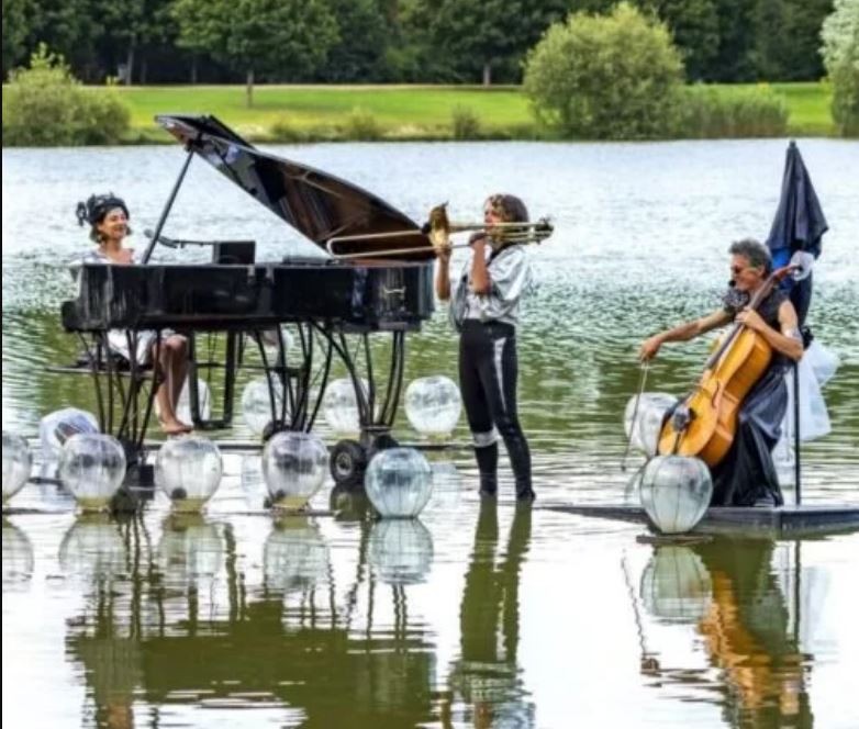 piano lac 2.JPG