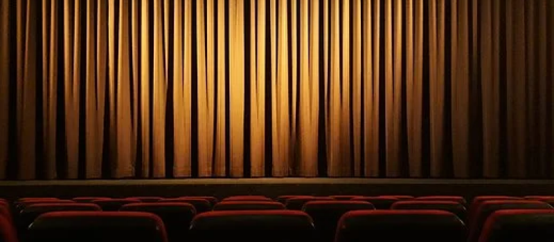 Du théâtre au foyer culturel samedi 10 septembre à 20h30 : « 8 femmes et leurs secrets »