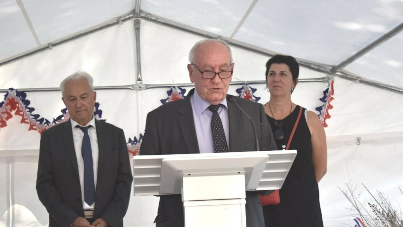 Merci Henri pour tout ce que tu as fait!