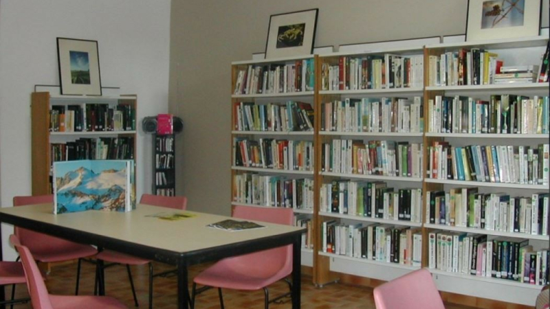 La bibliothèque ouvre ses portes