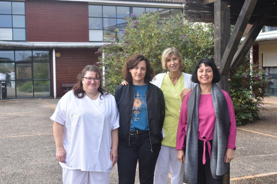 Les animatrices et la directrice