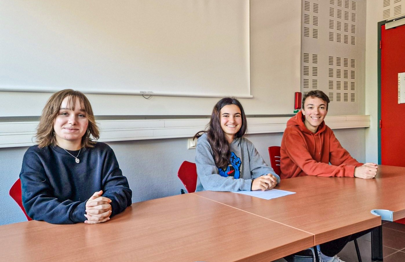DR Alain Bovo LE NOUVEAU BUREAU DES HALLUCINES 1bis 220922.jpg