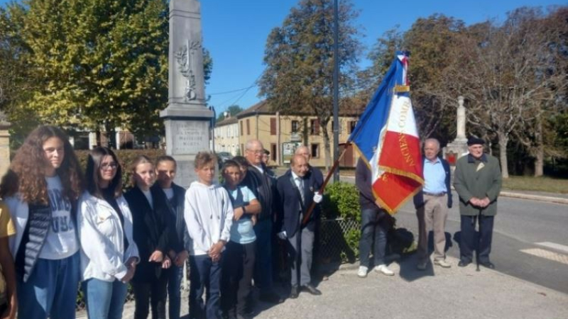 Un nouveau drapeau remis aux Anciens Combattants