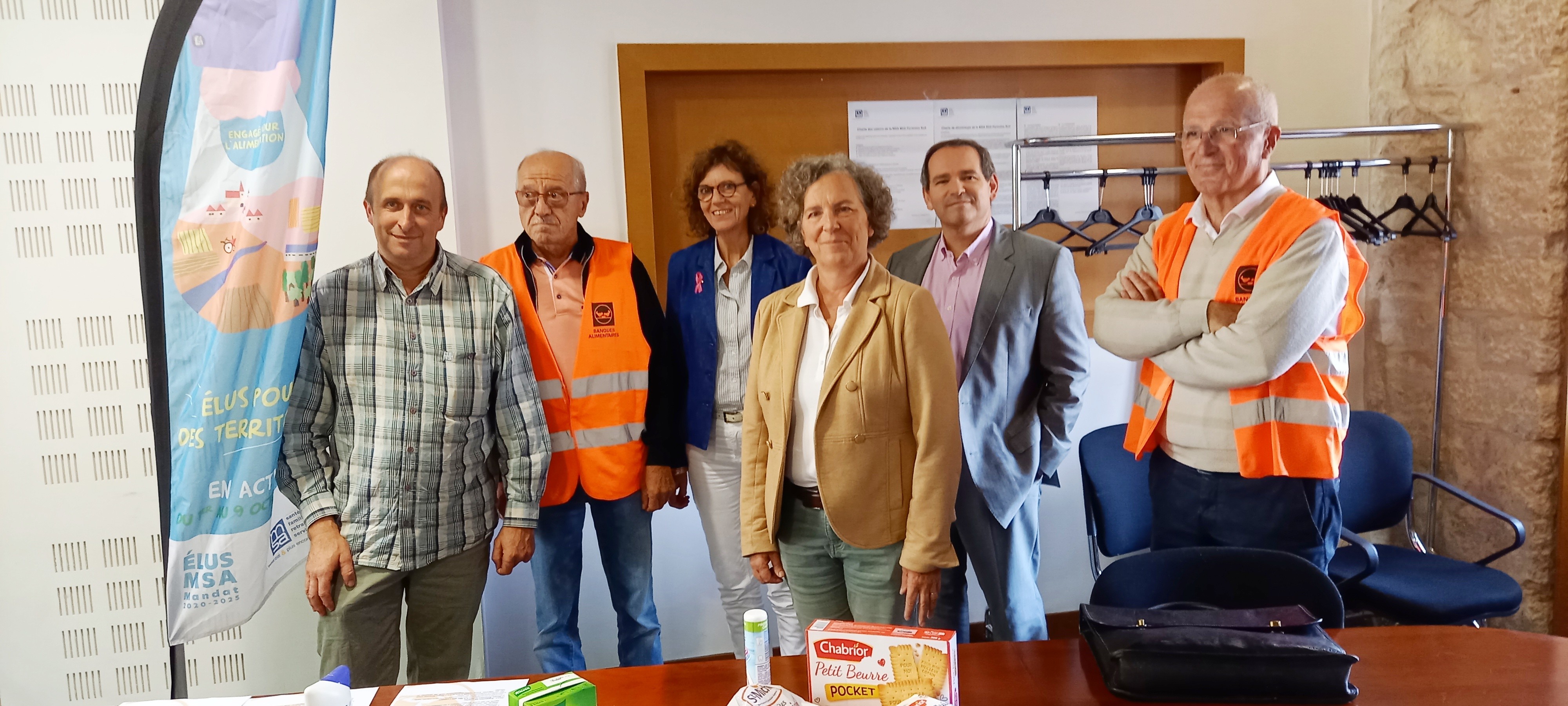 Gabriel Schardt, président du comité dpartemental, Serge Fadelli, Laurence d'Aldéguier, Etienne Ducongé, sous-directeur de la MSA, et Serge Arquier de la Banque alimentaire étaient lors de la signature de la convention.