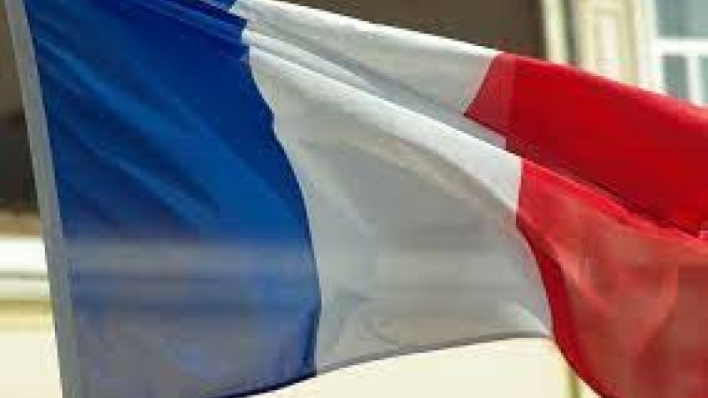 Le drapeau : Un emblème universel et de tous les temps