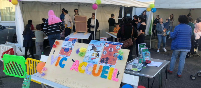 Quand les familles ont des âmes d'artistes avec Vic Accueil !