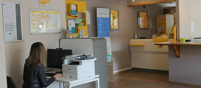 Les points contact numérique de La Poste se multiplient
