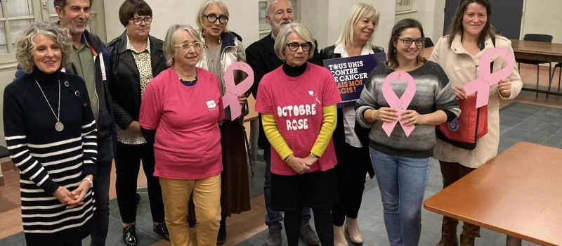 Un beau cheque pour Octobre Rose