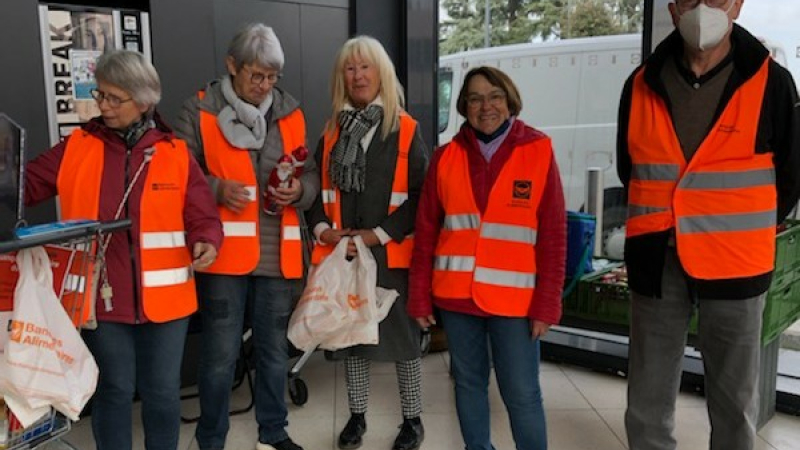 Banque alimentaire des bénévoles très actifs à l'image de Nicole Zadro