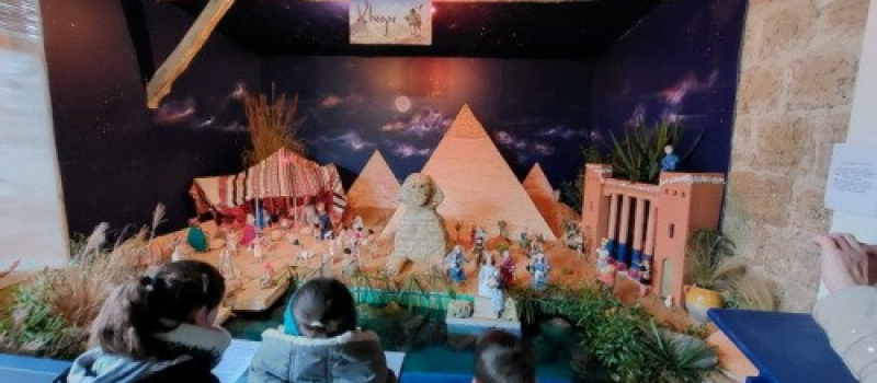 Ronde des crèches autour de Miradoux: "Planète gourmande" Un village! un pays!