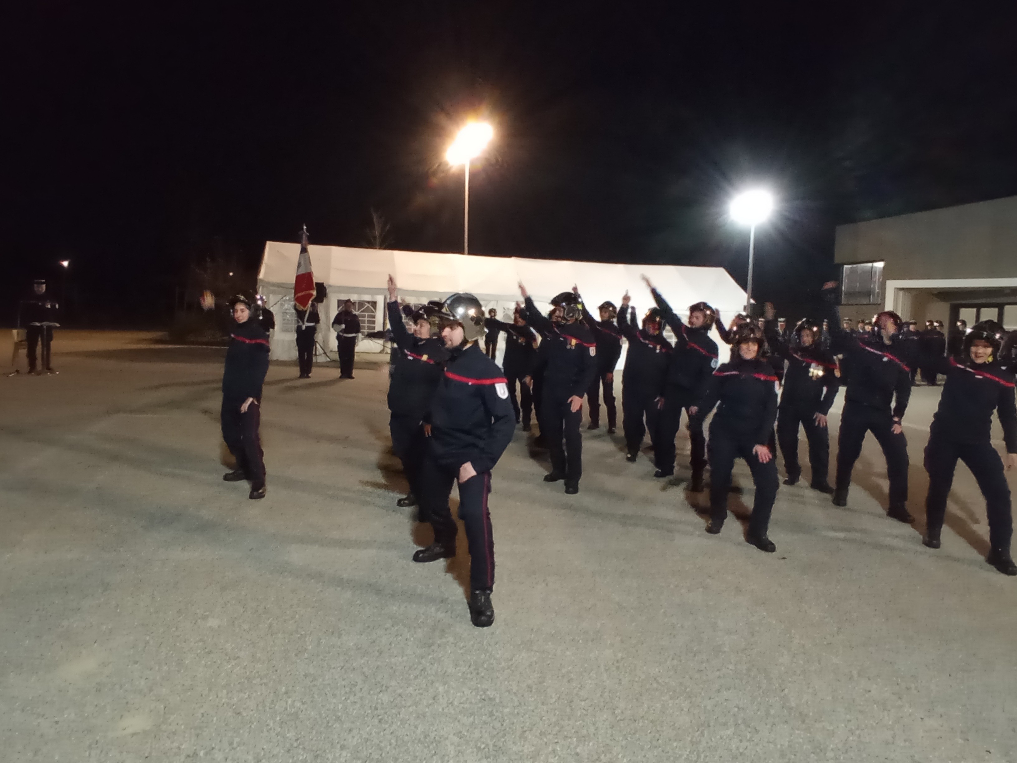 La troupe en chorégraphie...
