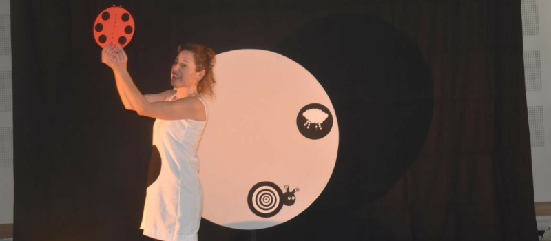 Myrtille révèle son petit monde rond