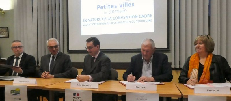 Signature d'une convention ' Petites Villes de Demain" pour Masseube et Seissan