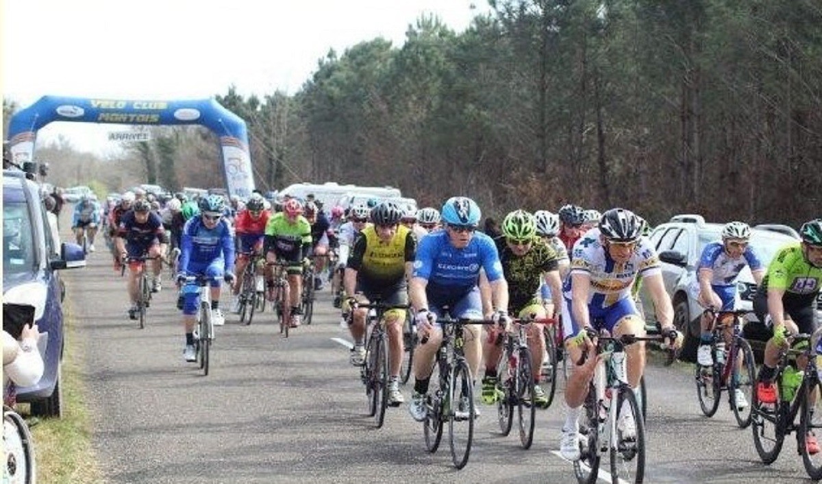 La traditionnelle course d'UCHACQ remporte chaque un brillant succès crédit Ph Arch VC Montois