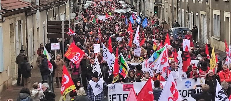 Retraites : première journée de mobilisation réussie
