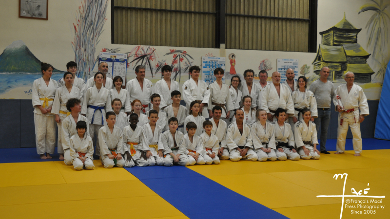 Deux maîtres du judo au dojo !