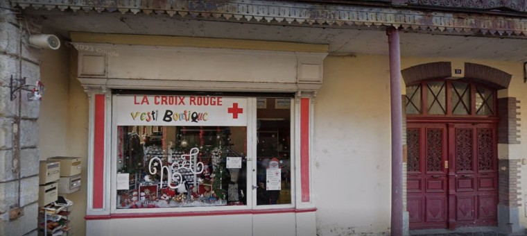 croix rouge boutique mirande.JPG