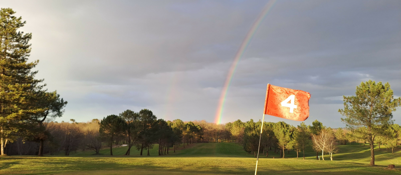 Triangulaire au Golf de Guinlet : les locaux l'emportent dans la bonne humeur !