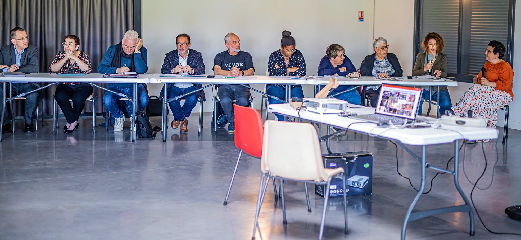 0 Le bureau du Clan agrandi 1bis 110423.jpg