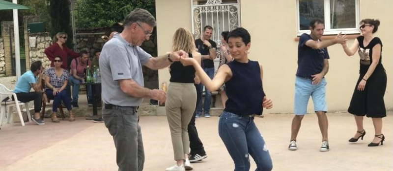 Domingo latino à La Varangue