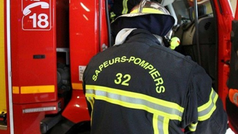 Faits divers - Un garage détruit par le feu