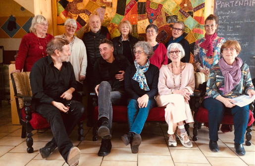 Luca Sartori et la chorale Ephémère.