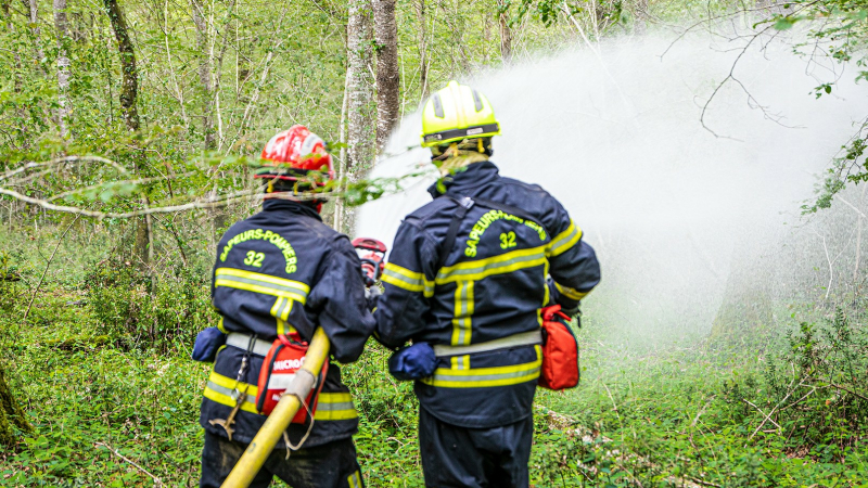 Les sapeurs-pompiers s'entraînent à Aignan contre les feux de forêt