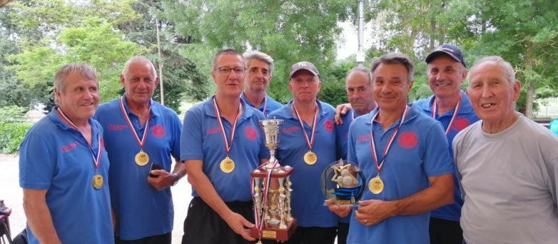 Le club de Barbotan champion du Gers des vétérans en division 1